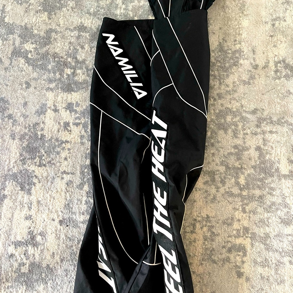 Namilia cut out pants